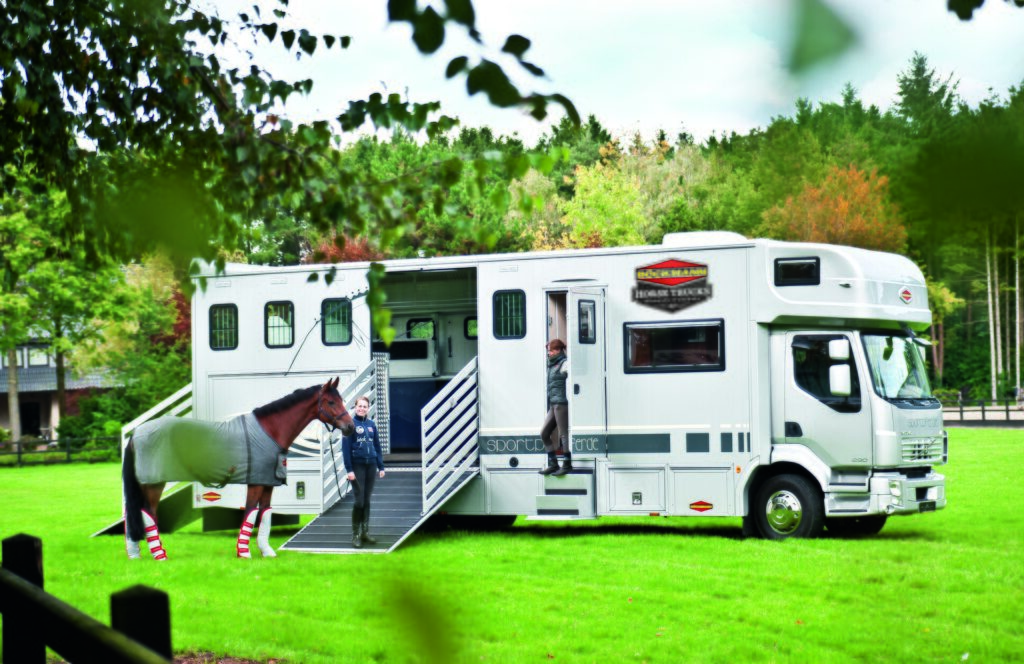 Volvo VM 360 8x2 Rígido 2020 #1