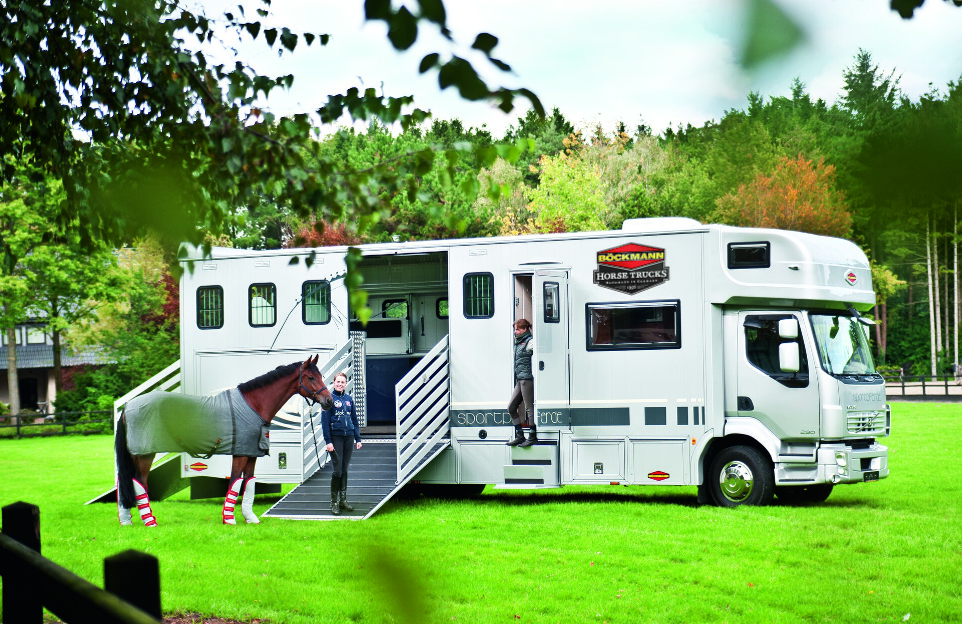 Volvo VM 360 8x2 Rígido 2020 #2