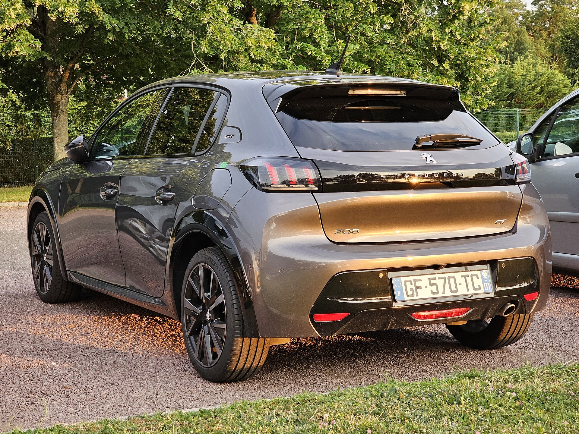 Peugeot 208 Griffe 1.0 Turbo 2024 #4